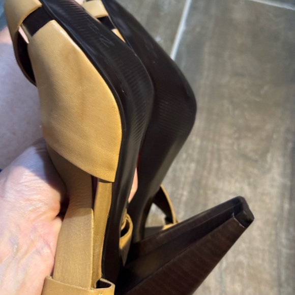 Carlos by Carlos Santana Tan Chic Heels *NEW* - Picture 5 of 9